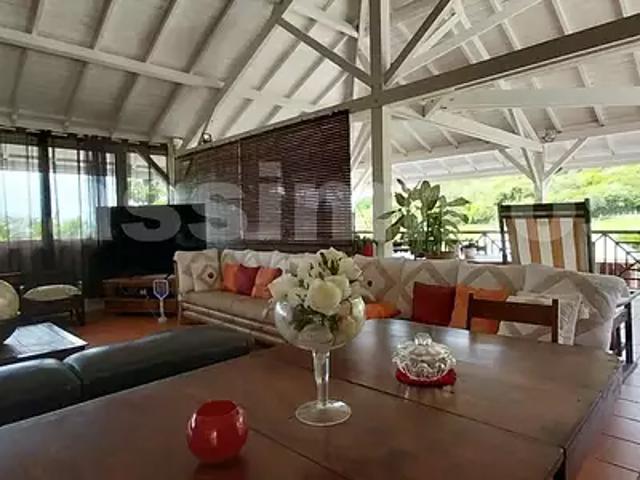 Sainte Anne 97227 Achat / Vente maison 18 pièces t18 parking