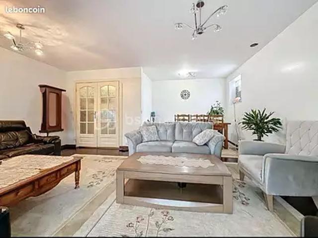 Sainte Geneviève des Bois 91700 Achat / Vente appartement 4 pièces t4 au dernier étage terrasse