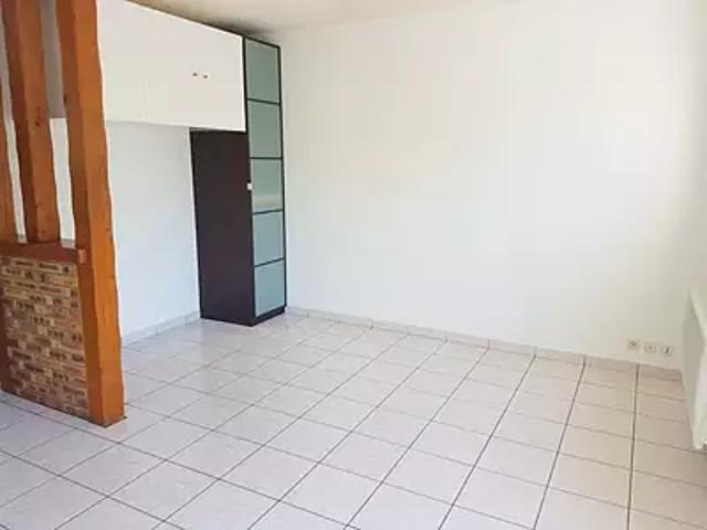 Sainte Geneviève des Bois 91700 Location appartement 1 pièce t1
