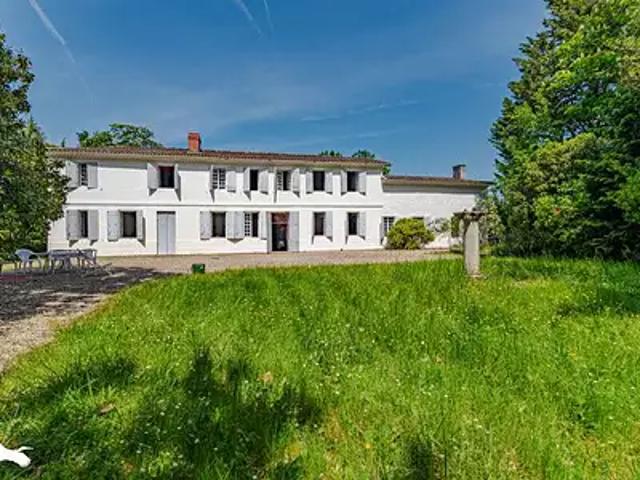 Sainte Eulalie 33560 Achat / Vente maison 12 pièces t12 au dernier étage parking