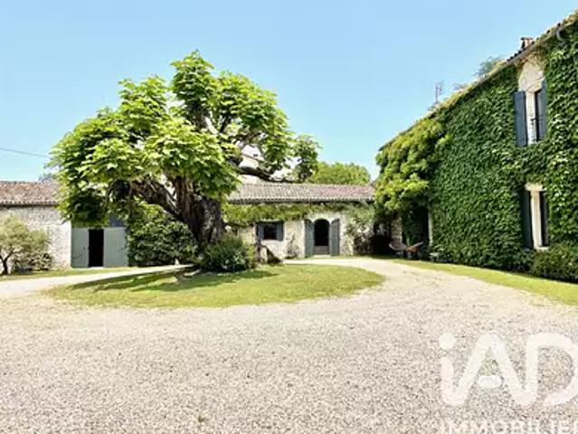 Sainte Foy la Grande 33220 Achat / Vente maison 10 pièces t10 parking