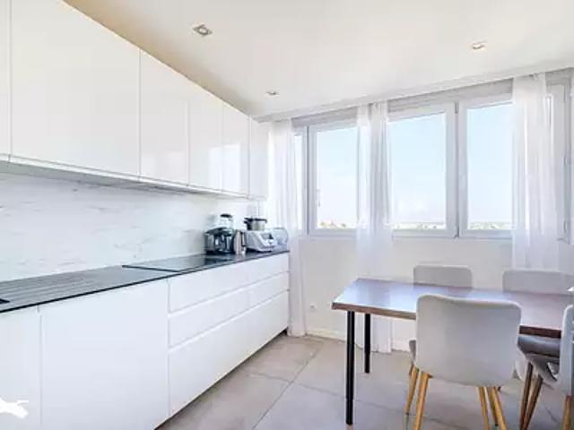 Sainte Foy lès Lyon 69110 Achat / Vente appartement 3 pièces t3 au dernier étage