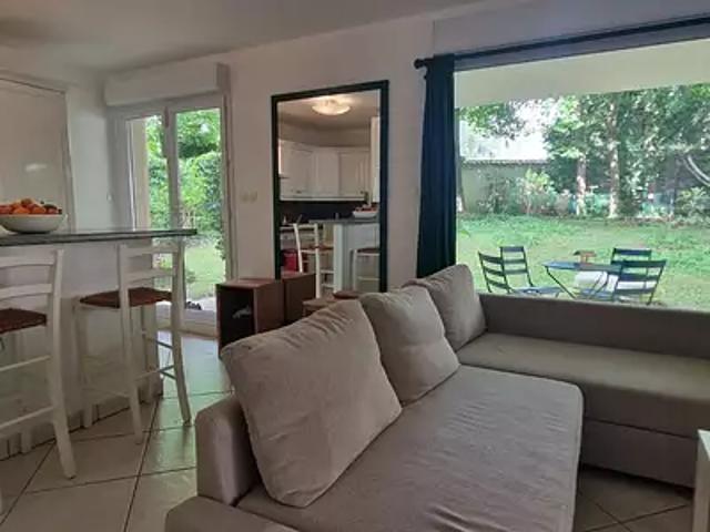 Sainte Foy lès Lyon 69110 Location appartement 3 pièces t3 piscine