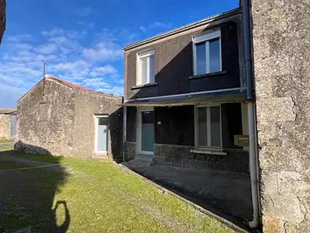 Sainte Hermine 85210 Achat / Vente maison 3 pièces t3