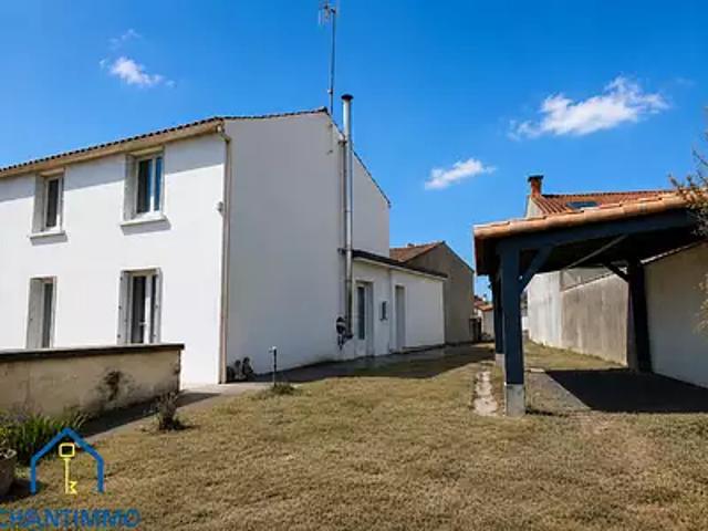 Sainte Hermine 85210 Achat / Vente maison 5 pièces t5