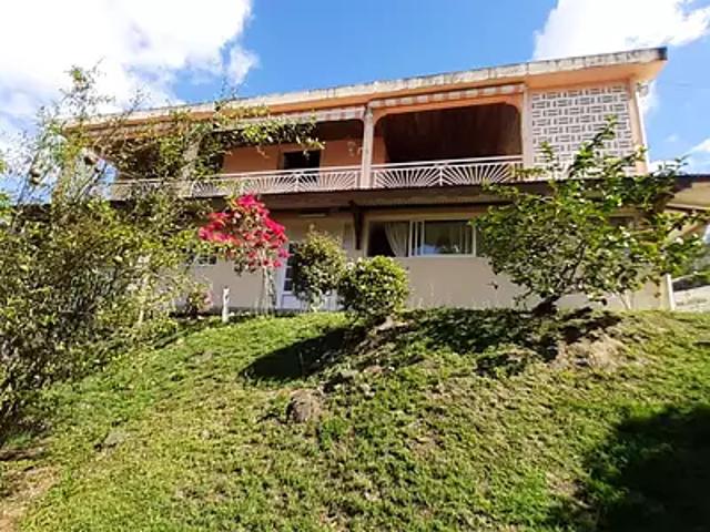 Sainte Luce 97228 Achat / Vente maison 6 pièces t6 terrasse parking