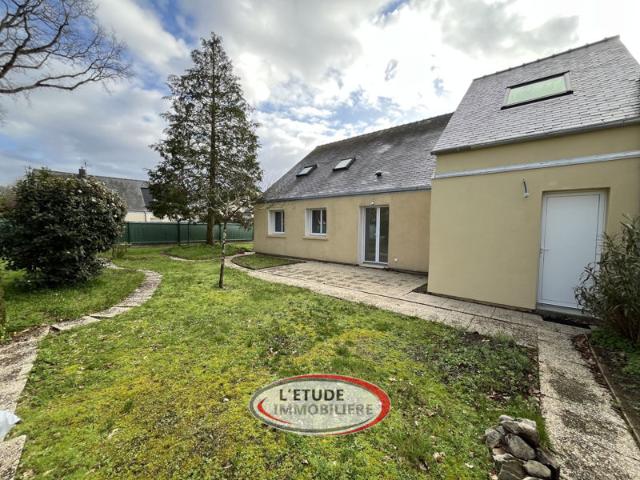 Sainte Luce sur Loire bourg: Maison de 4 chambres entièreme