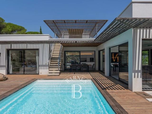 Sainte Lucie de Porto Vecchio, Vilatta, Villa mitoyenne, 5 c. 300m² Sainte Lucie de Porto Vecchio