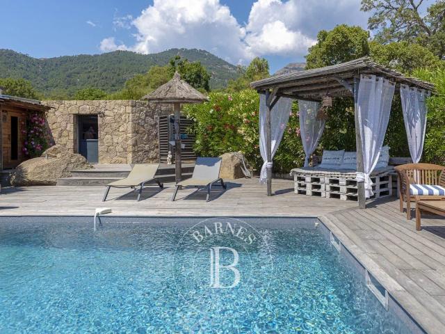 Sainte Lucie de Porto Vecchio, Villa 5 chambres, piscine, pr. 174m² Sainte Lucie de Porto Vecchio