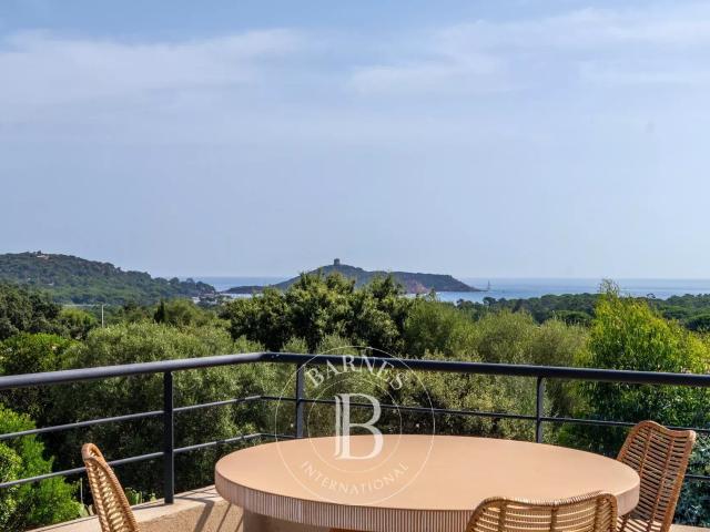 Sainte Lucie de Porto Vecchio, Villa vue mer panoramique, 5. 184m² Sainte Lucie de Porto Vecchio