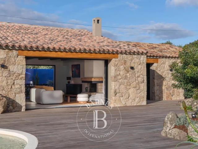 Sainte Lucie de Porto Vecchio, Cirendinu, Villa type bergeri. 165m² Sainte Lucie de Porto Vecchio