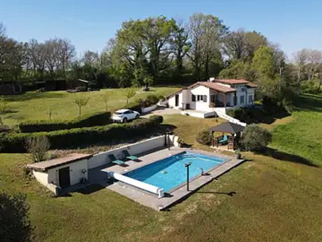 Sainte Maure de Peyriac 47170 Achat / Vente maison 9 pièces t9