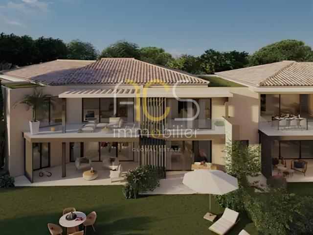 Sainte Maxime Appartement T2 de 49 m2 avec jardin et terrasse 200m de la plage