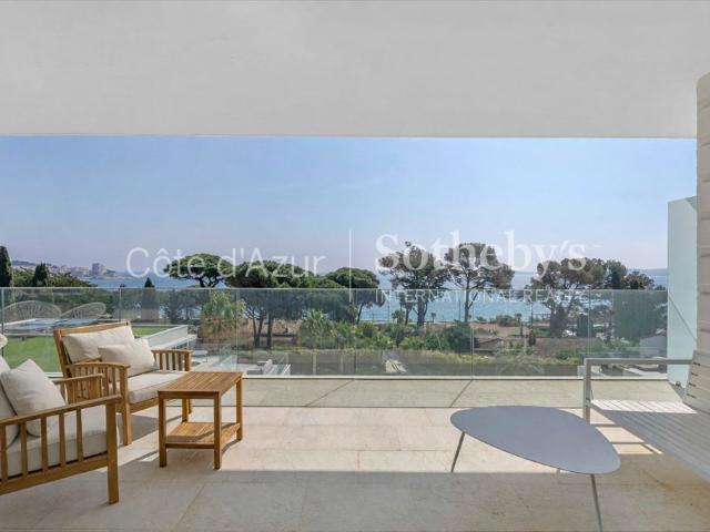 Sainte Maxime appartement vue mer panoramique résidence piscine double garage