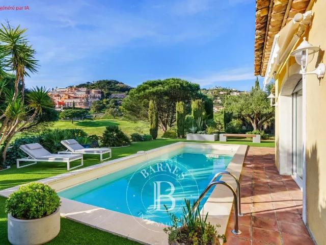 SAINTE MAXIME GOLF VILLA PROVENÇALE 3 CHAMBRES PISCINE