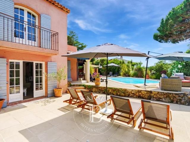 SAINTE MAXIME GOLF VILLA PROVENÇALE PISCINE