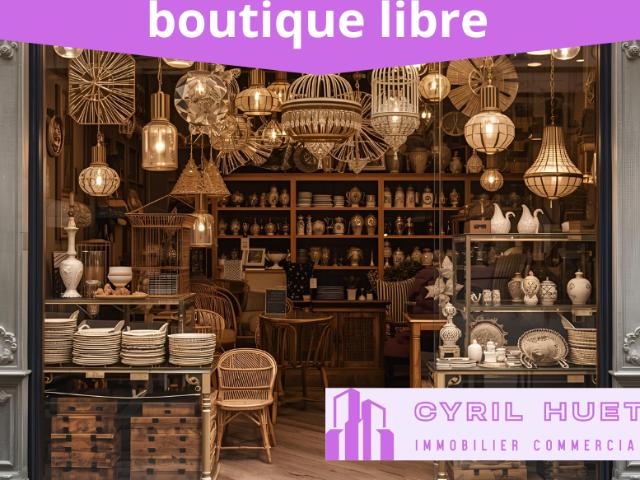 SAINTE MAXIME Local commercial 60 m², Location