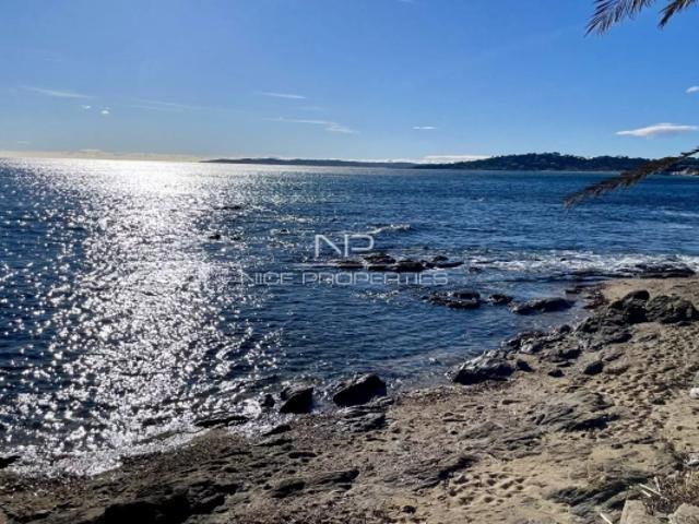 Sainte Maxime, villa à 100 mètres d'une petite plage
