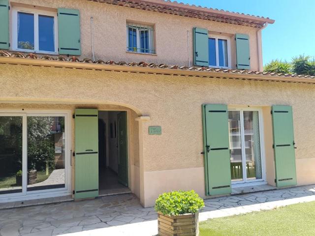Sainte Maxime Villa Familiale Au Calme, Proche Centre Et Pla. 160m² Sainte Maxime