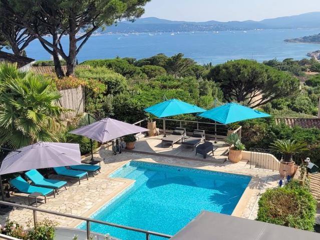 Sainte Maxime Villa T9 vue mer, 2 appartements rénovés, pi. 220m² Sainte Maxime