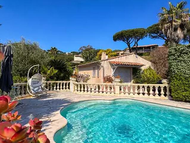 Sainte Maxime 83120 Achat / Vente maison 4 pièces t4 au dernier étage