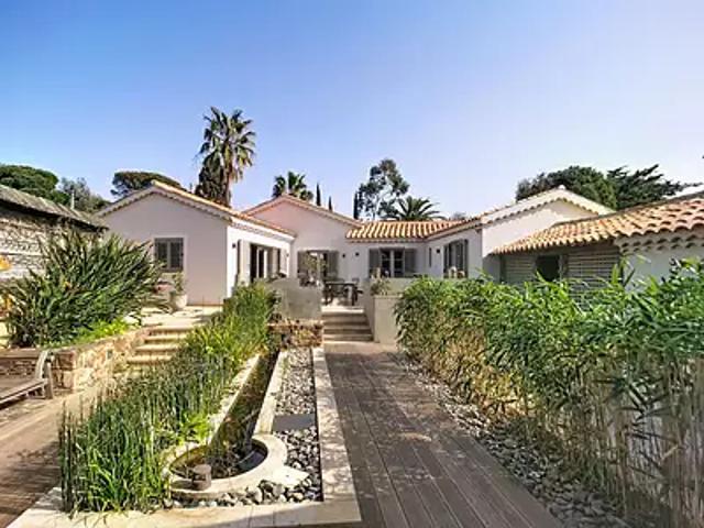 Sainte Maxime 83120 Achat / Vente maison 10 pièces t10 piscine terrasse