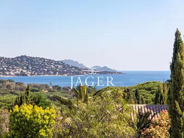 Sainte Maxime 83120 Achat / Vente maison piscine parking