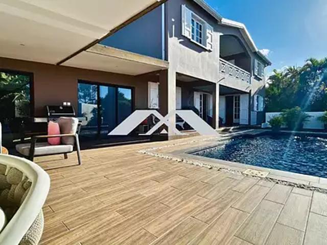 Sainte Marie 97438 Achat / Vente maison 4 pièces t4 piscine terrasse