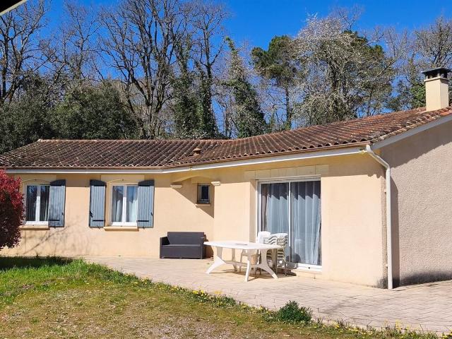 Sainte Nathalene, découvrez cette charmante maison plain pie. 109m² Sainte Nathalène