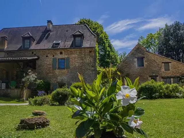 Sainte Nathalène 24200 Achat / Vente maison 12 pièces t12 au dernier étage