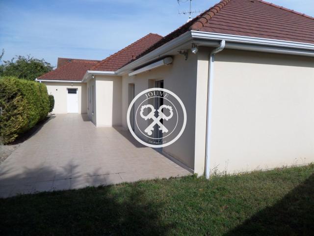 SAINTE SAVINE MAISON PLAIN PIED TYPE VI