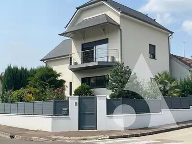 Sainte Savine 10300 Achat / Vente maison 6 pièces t6 terrasse cave