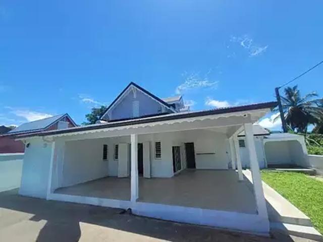 Sainte Rose 97115 Achat / Vente maison 8 pièces t8