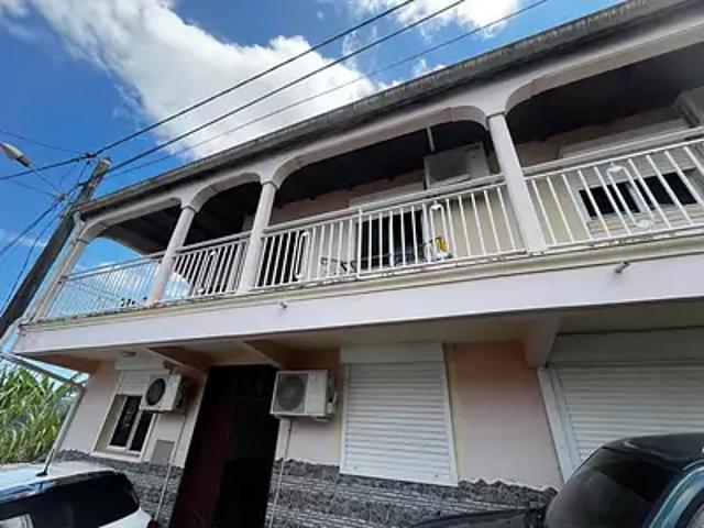 Sainte Rose 97115 Achat / Vente maison 7 pièces t7 terrasse