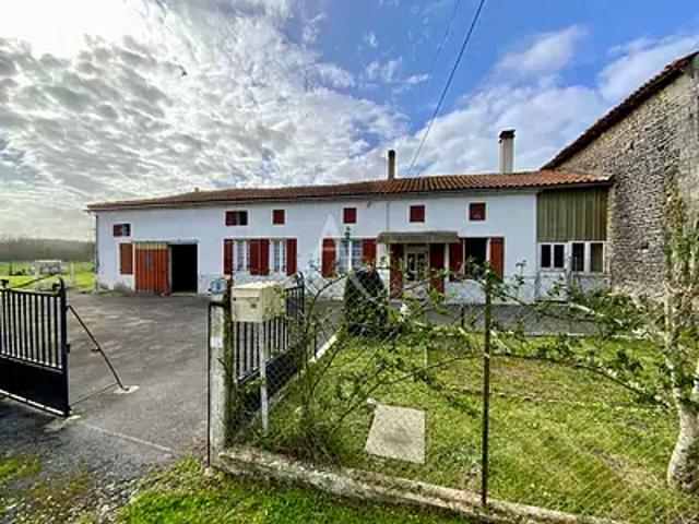 Sainte Ramée 17240 Achat / Vente maison 4 pièces t4 au dernier étage