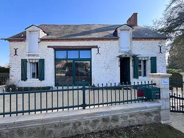 Sainte Thorette 18500 Achat / Vente maison 5 pièces t5 piscine terrasse