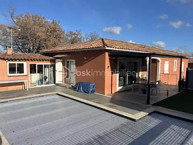 Sainte Tulle 04220 Achat / Vente maison 8 pièces t8 piscine terrasse