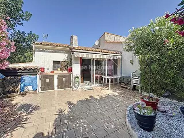 Saintes Maries de la Mer 13460 Achat / Vente maison 3 pièces t3 au dernier étage terrasse
