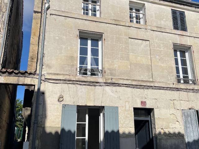Saintes Location Appartement 17