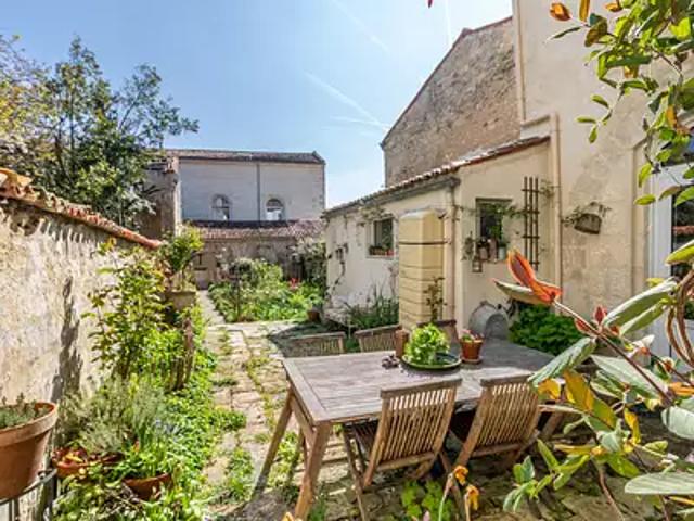 Saintes 17100 Achat / Vente maison 6 pièces t6