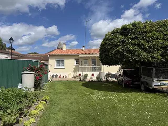 Saintes 17100 Achat / Vente maison