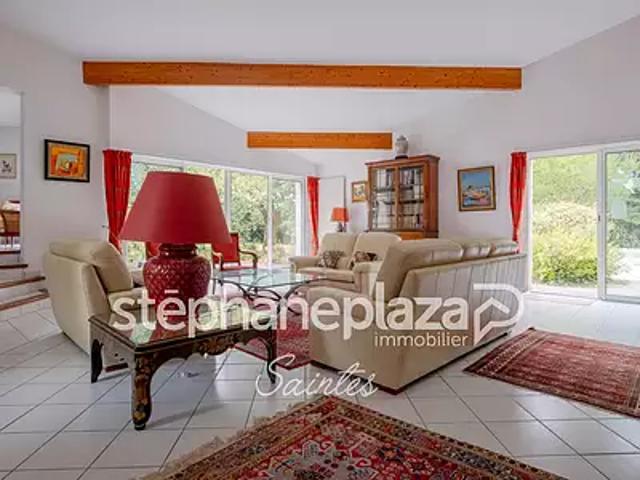 Saint Georges des Coteaux 17810 Achat / Vente maison 7 pièces t7 au dernier étage piscine