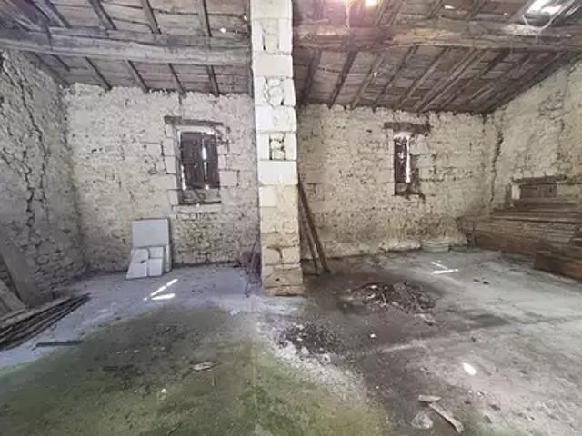 Saintes 17100 Achat / Vente maison 1 pièce t1