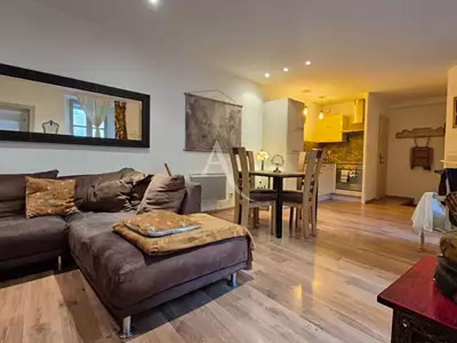 Saintes 17100 Achat / Vente appartement 2 pièces t2 cave