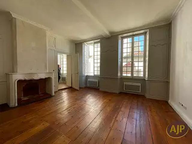 Saintes 17100 Achat / Vente appartement 2 pièces t2