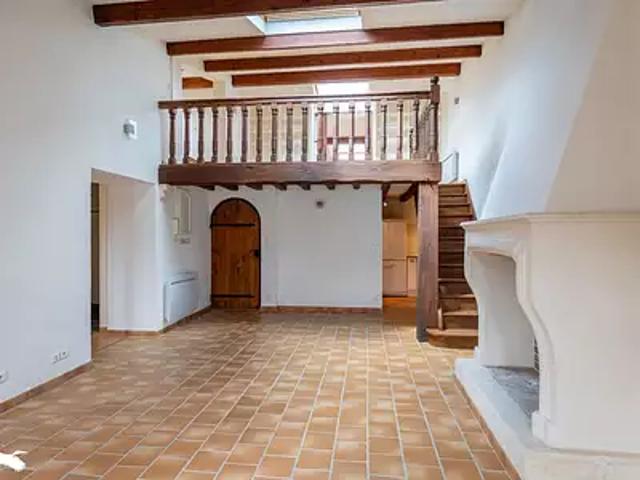 Saintes 17100 Achat / Vente appartement 5 pièces t5 au dernier étage parking