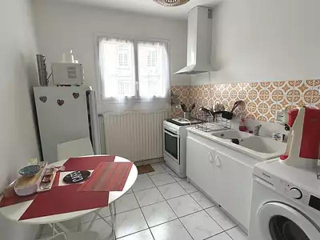 Saintes 17100 Location appartement 2 pièces t2