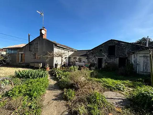 Saires 86420 Achat / Vente maison 4 pièces t4 au dernier étage