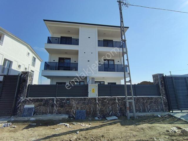 Saka Gayrimenkul'den Satılık 4+1 Sıfır Güney Cephe Villa
