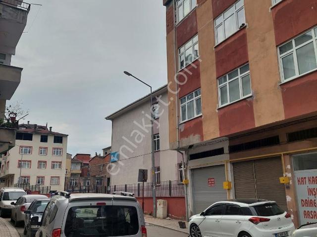 Sakarya Mahallesinde Atatürk İlkokulu Yanında Satılık Dubleks